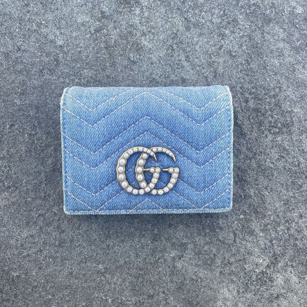 💕SOLD💕Gucci Marmont Denim Pearl GG Compact Wallet - Picture 1 of 15